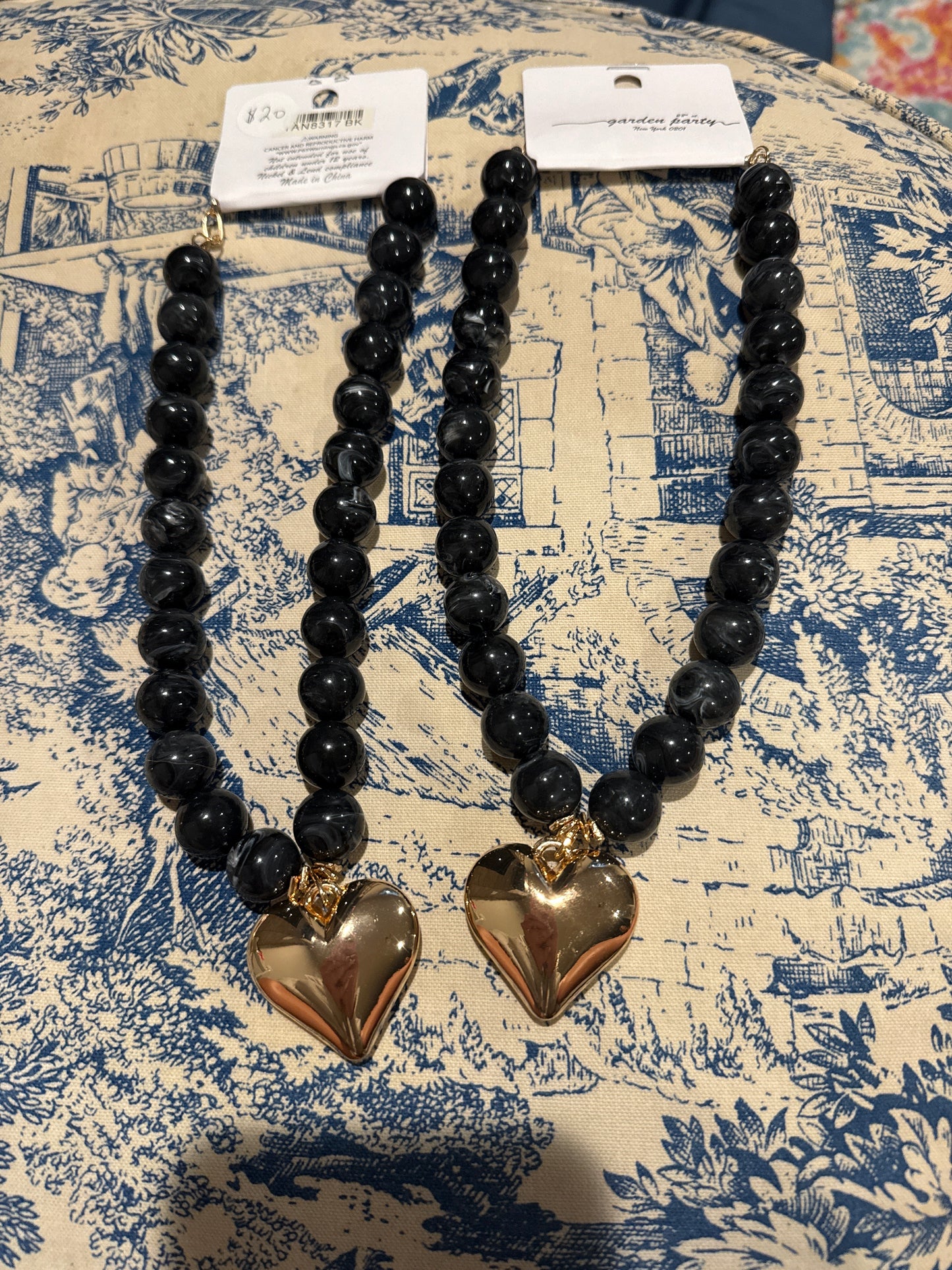 Black beaded gold heart chunky necklace