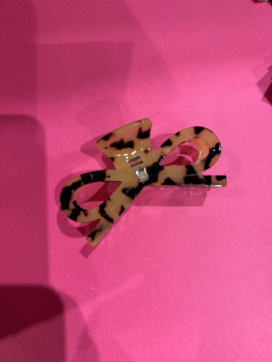 Tortoise Bow Claw Clip