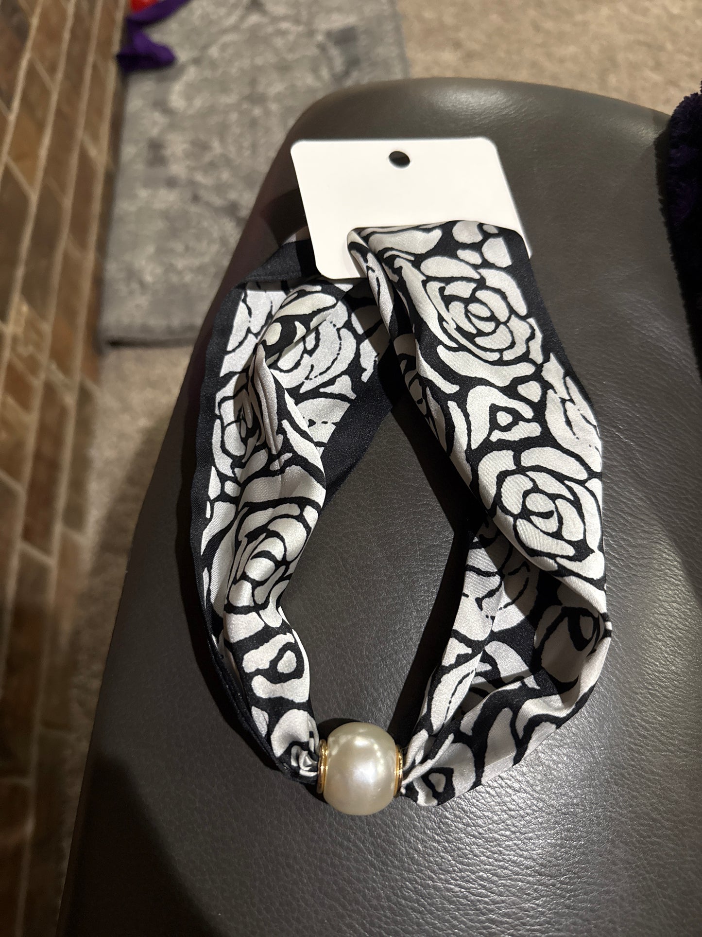 Magnetic Pearl Scarf Necklace (black and white floral)